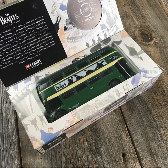 Corgi Diecast AEC Routemaster Bus Liverpool The Beatles - Picture 4 of 6